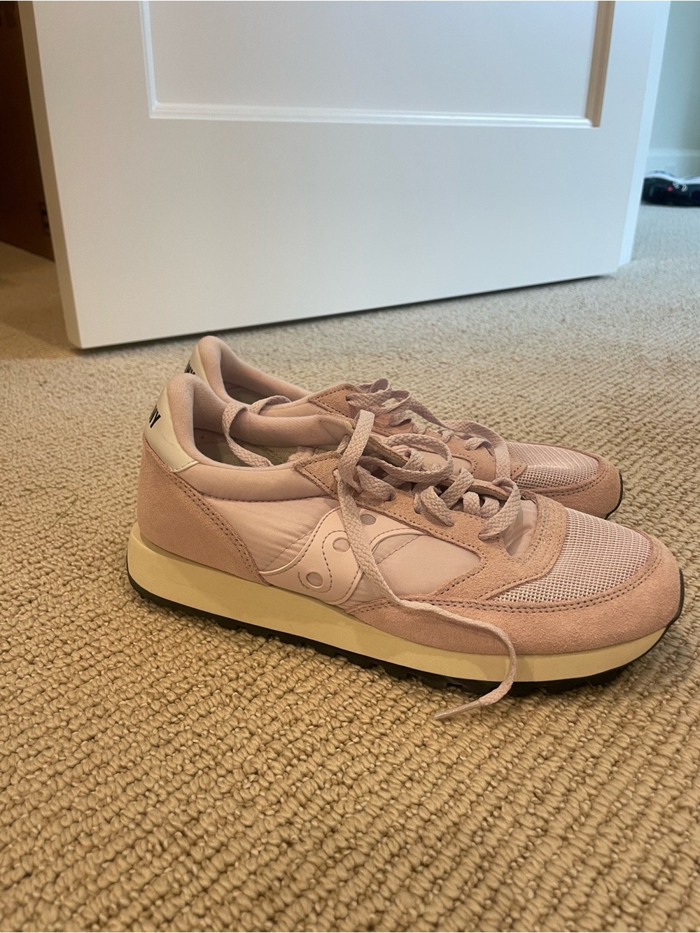 LIKE NEW- Saucony Jazz Vintage Sneaker in Light Pink/Lilac